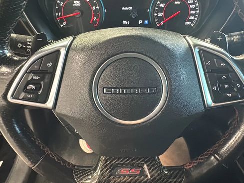 Used 2016 Chevrolet Camaro SS RWD image 18