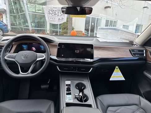 New 2026 Volkswagen Atlas SE image 42