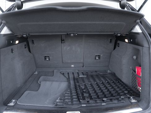 Used 2016 Audi Q5 2.0T Premium Plus w/ Technology Package image 27