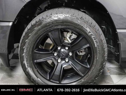 Used 2022 RAM 1500 Big Horn w/ Night Edition image 36