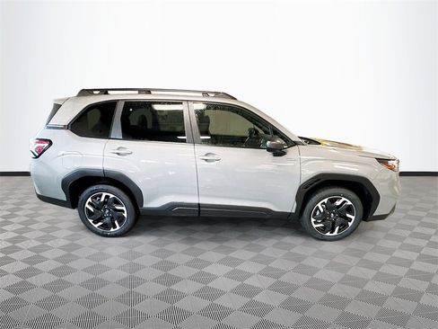 New 2025 Subaru Forester Premium image 33
