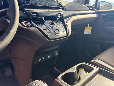 New 2026 Honda Odyssey Elite image 15
