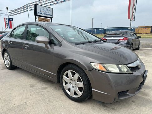 Used 2010 Honda Civic LX image 2