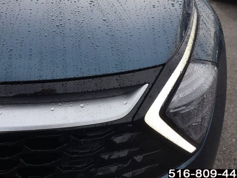 Used 2023 Kia Sportage EX image 12