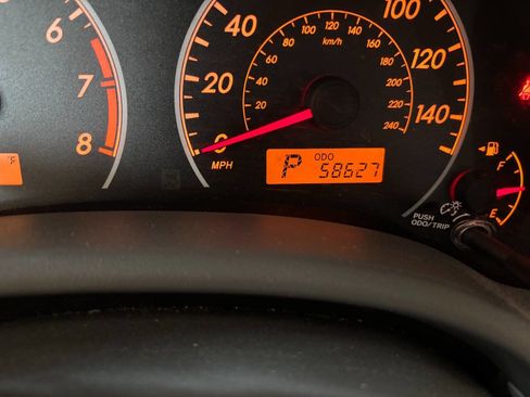 Used 2010 Toyota Corolla LE FWD image 29
