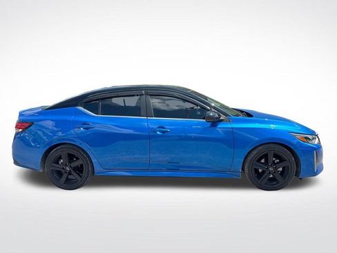 Used 2024 Nissan Sentra SR w/ SR Premium Package FWD image 7