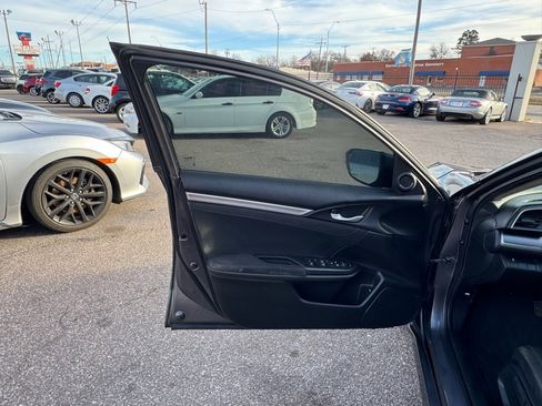 Used 2016 Honda Civic EX-T image 21