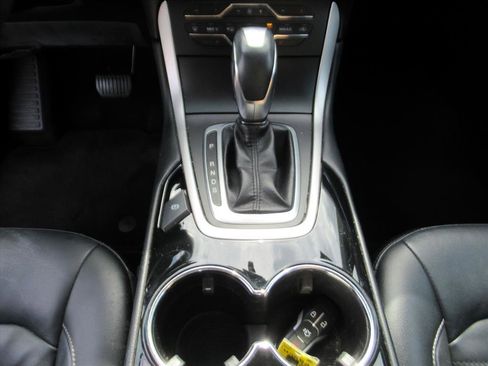 Used 2015 Ford Edge SEL w/ Equipment Group 201A image 22