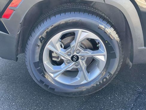 Used 2024 Hyundai Tucson SE image 12