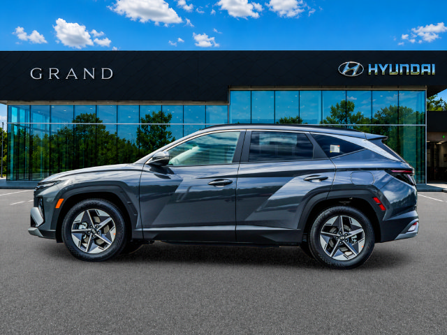 New 2026 Hyundai Tucson SEL Plus FWD image 3
