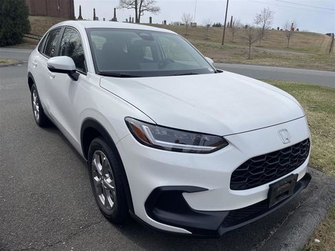 Used 2023 Honda HR-V LX image 1