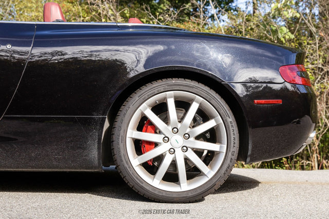 Used 2006 Aston Martin DB9 Volante RWD image 5