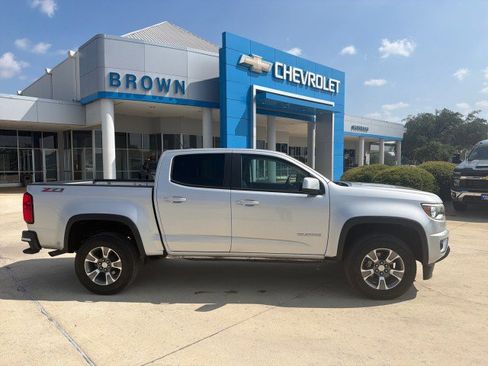 Used 2019 Chevrolet Colorado Z71 RWD image 1