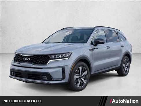 Used 2022 Kia Sorento S FWD image 1