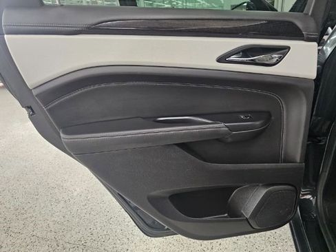 Used 2016 Cadillac SRX Luxury w/ Driver Awareness Package image 26