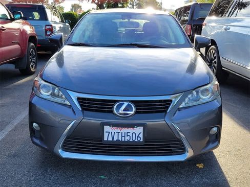 Used 2017 Lexus CT 200h image 10