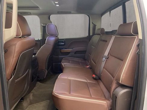 Used 2014 Chevrolet Silverado 1500 High Country w/ High Country Premium Package AWD/4WD image 9