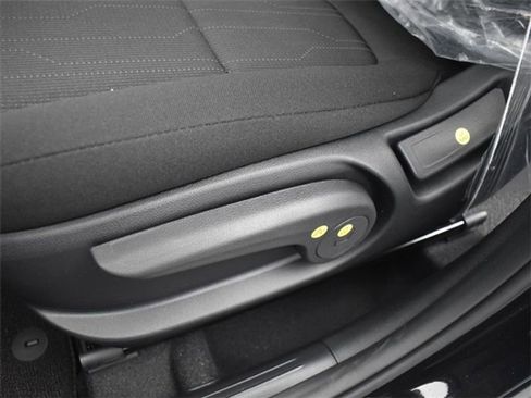 Used 2025 Hyundai Venue SE image 18