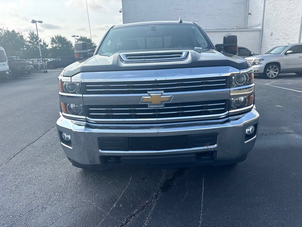 Used 2018 Chevrolet Silverado 2500 LT w/ LT Convenience Package AWD/4WD image 9