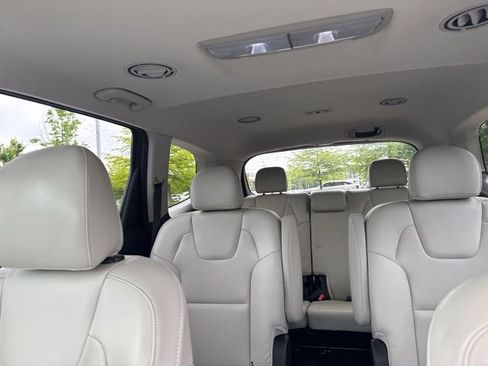 Used 2021 Kia Telluride S AWD/4WD image 11