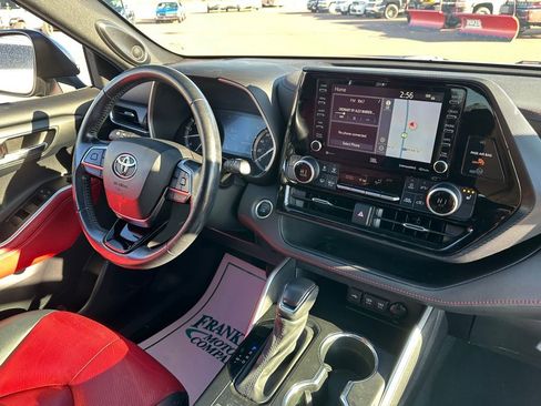 Used 2021 Toyota Highlander XSE image 33