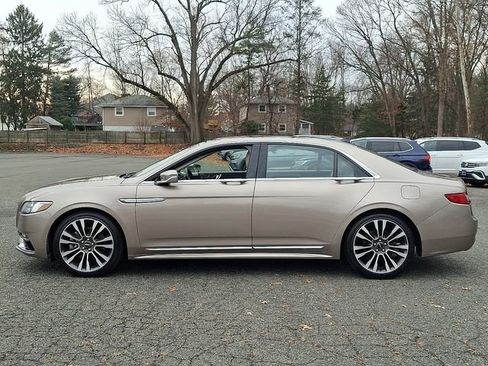 Used 2018 Lincoln Continental Select w/ Continental Climate Package image 6