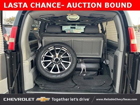 Used 2014 Chevrolet Express 1500 image 32