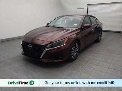 Used 2023 Nissan Altima 2.5 SV