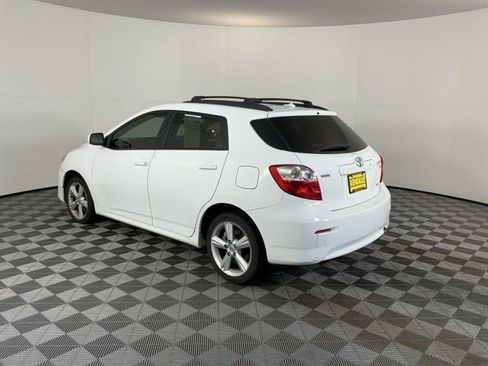 Used 2010 Toyota Matrix S image 7
