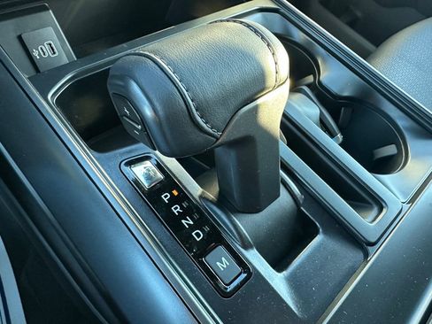 New 2025 Ford F150 Lariat w/ Equipment Group 501A Mid image 15