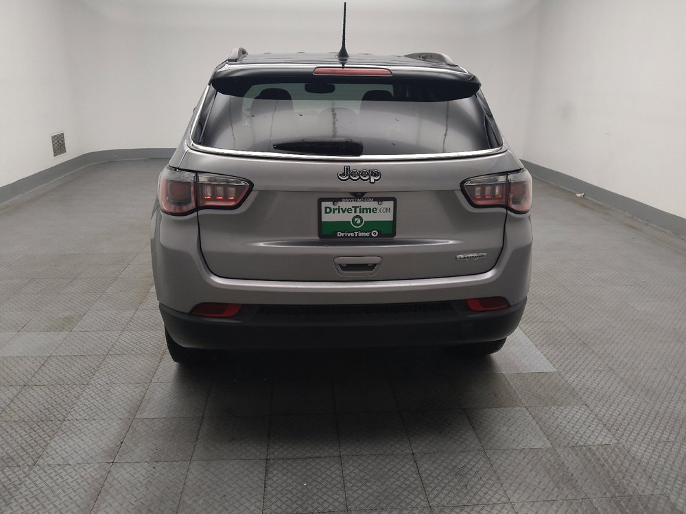 Used 2018 Jeep Compass Latitude w/ Popular Equipment Group FWD image 6
