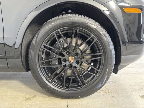 New 2026 Porsche Cayenne image 15
