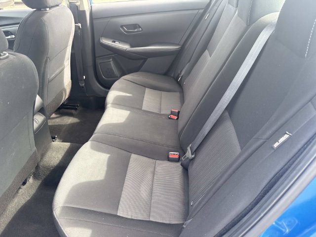 Used 2024 Nissan Sentra SV FWD image 15