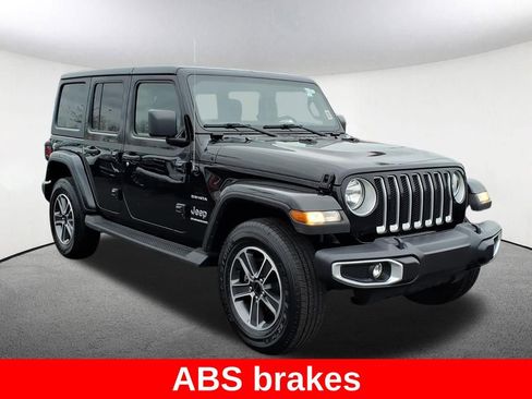 Used 2023 Jeep Wrangler Sahara w/ Cold Weather Group image 22