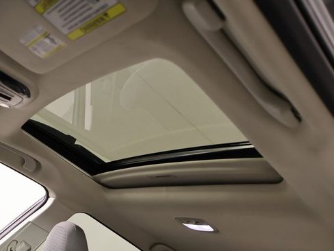 Used 2024 Subaru Outback Premium w/ Popular Package #1A image 15