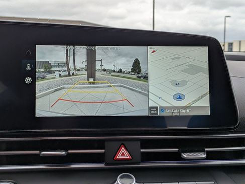 Certified 2025 Hyundai Elantra SEL FWD image 21