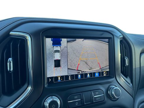 Used 2020 GMC Sierra 2500 AT4 w/ AT4 Premium Package image 13