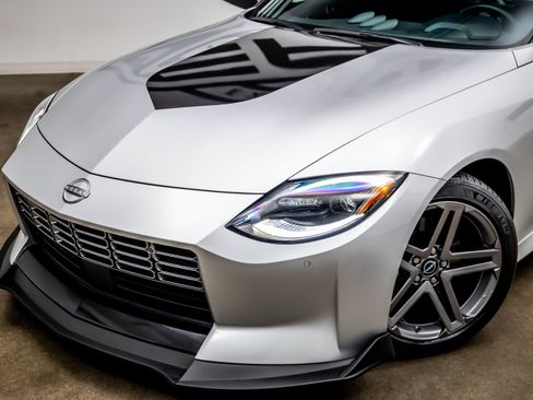 Used 2025 Nissan Z Sport w/ Floor Mat Package RWD image 20