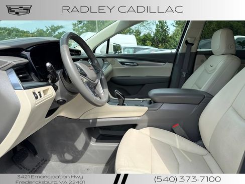 Used 2019 Cadillac XT5 Luxury FWD image 3