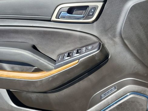 Used 2019 GMC Yukon Denali w/ Denali Ultimate Package image 10