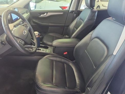 Used 2021 Ford Escape SEL w/ Technology Package FWD image 8