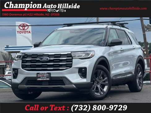Used 2025 Ford Explorer Active w/ Active Comfort Package AWD/4WD image 1