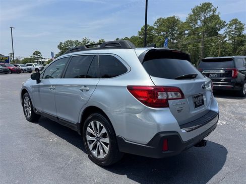 Used 2019 Subaru Outback 2.5i Premium AWD/4WD image 6