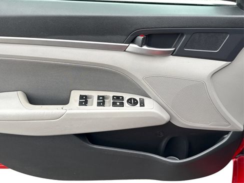 Used 2020 Hyundai Elantra SEL FWD image 20