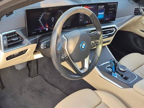 Used 2022 BMW i4 eDrive40 w/ Parking Assistance Package RWD image 2