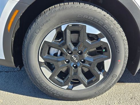 New 2026 Kia Sorento S w/ S Panoramic Sunroof Package image 9