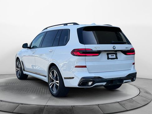 New 2026 BMW X7 xDrive40i w/ M Sport Package AWD/4WD image 5