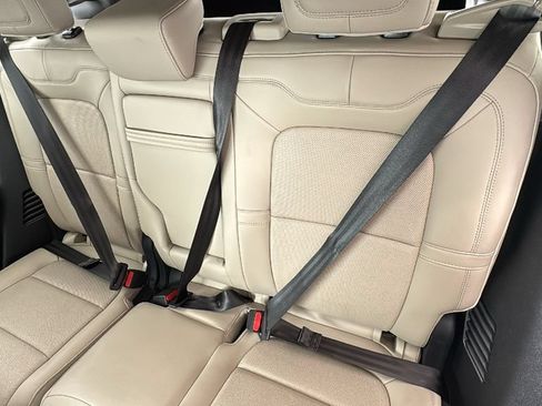 Used 2025 Lincoln Corsair Reserve FWD image 23