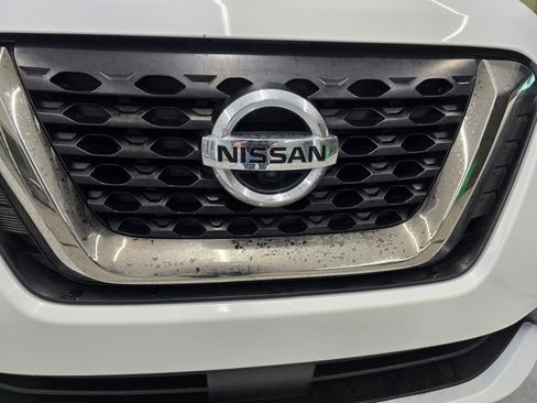 Used 2020 Nissan Kicks SR w/ SR Premium Package image 9