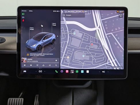 Used 2022 Tesla Model Y Performance AWD/4WD image 19